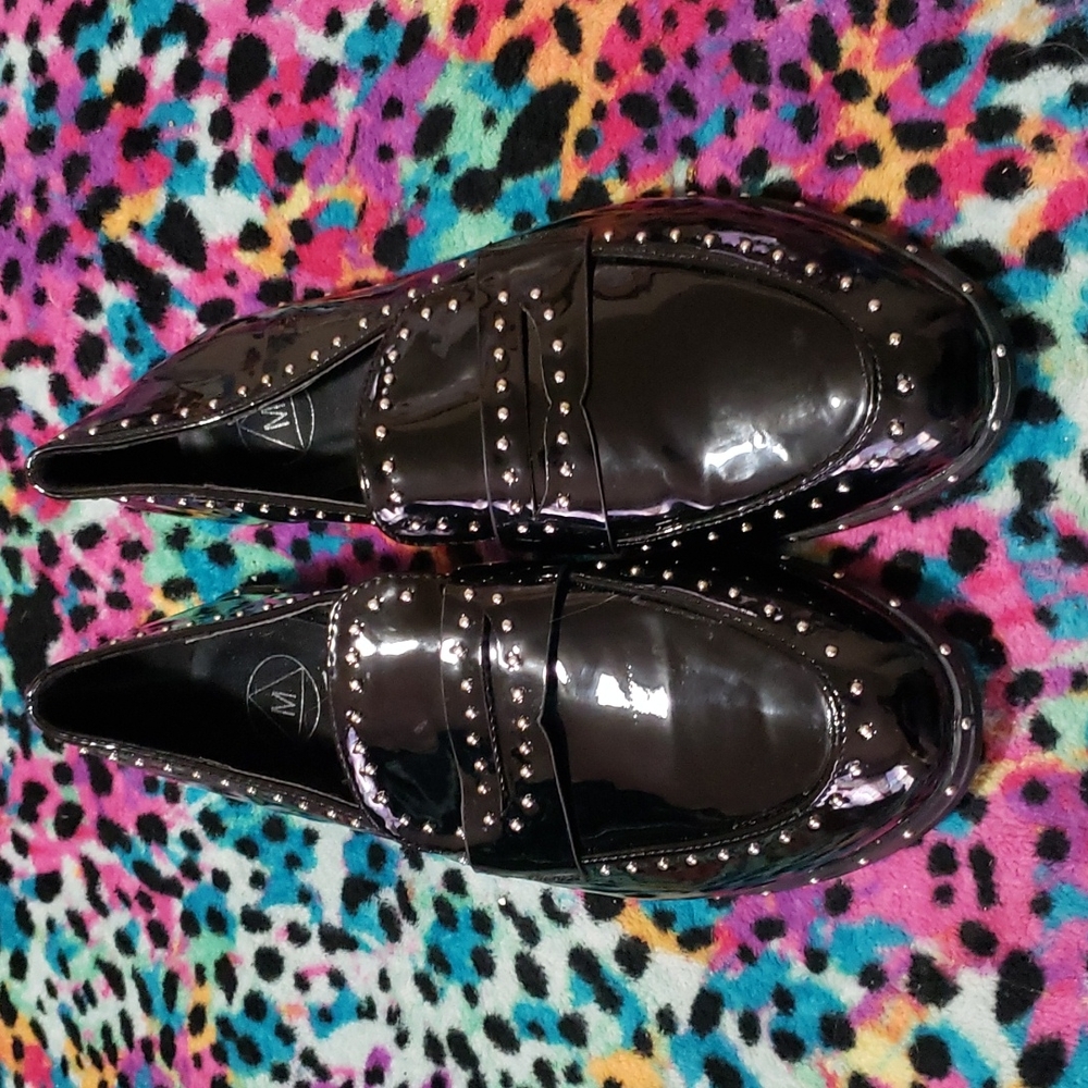 Black Missguided Loafers size 8 women. Nwot.
